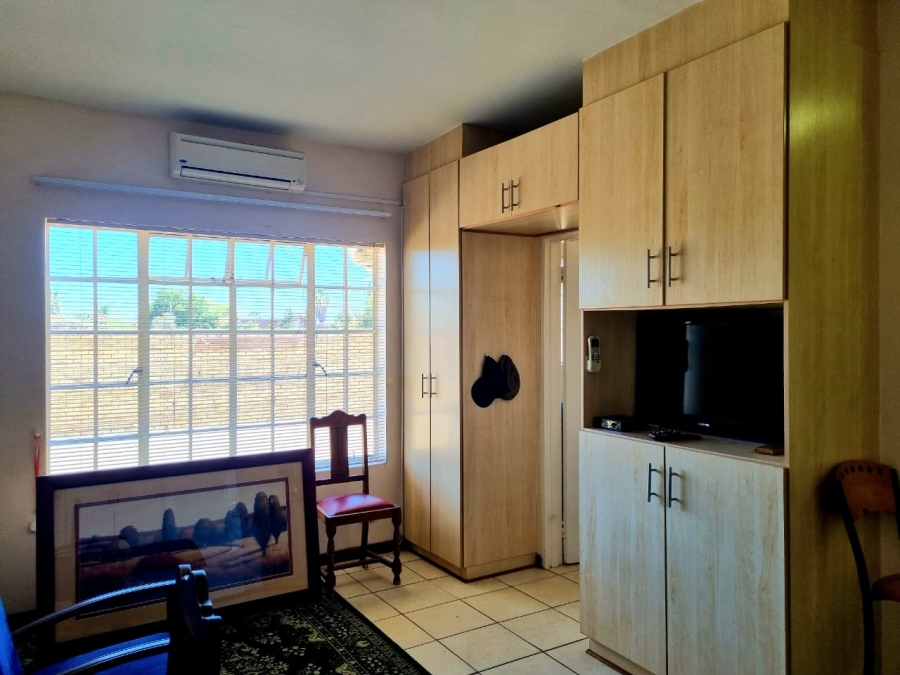 1 Bedroom Property for Sale in Minerva Gardens Northern Cape